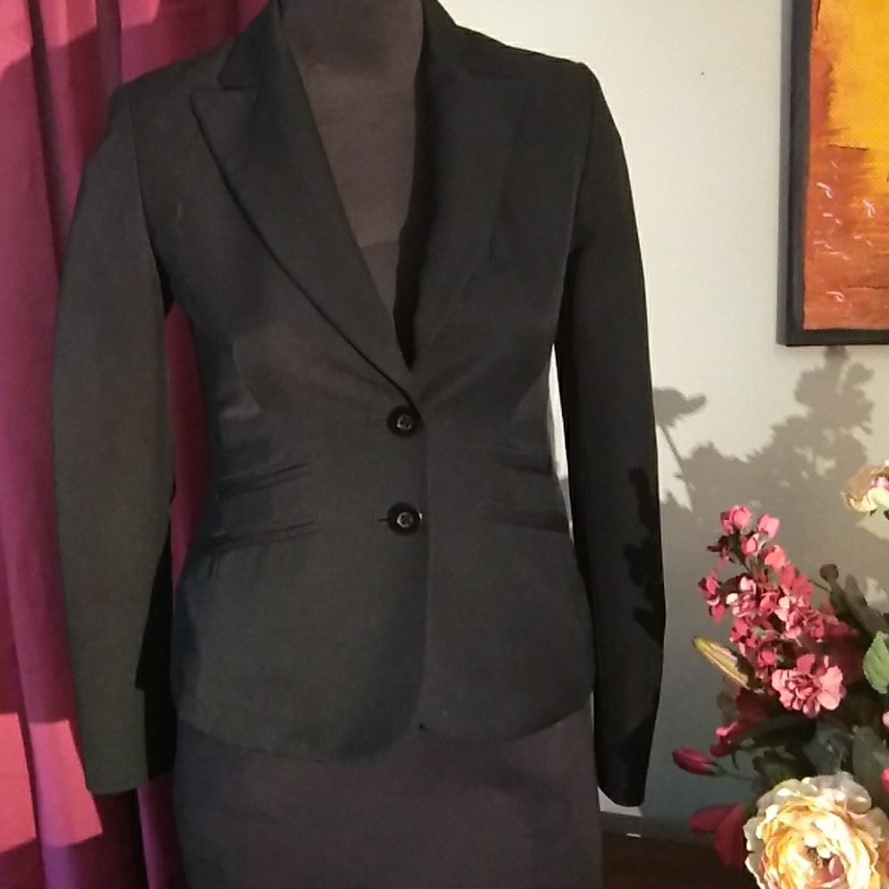 Nine & CO. Black Plaid Pants Suit Size 2